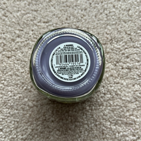 Two 3oz. Candles and a Scrunchie Bundle - Picture 9 of 11